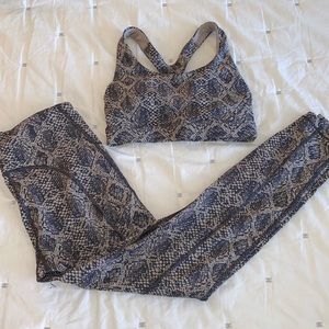 Athleta ultimate 7/8 leggings and bra set